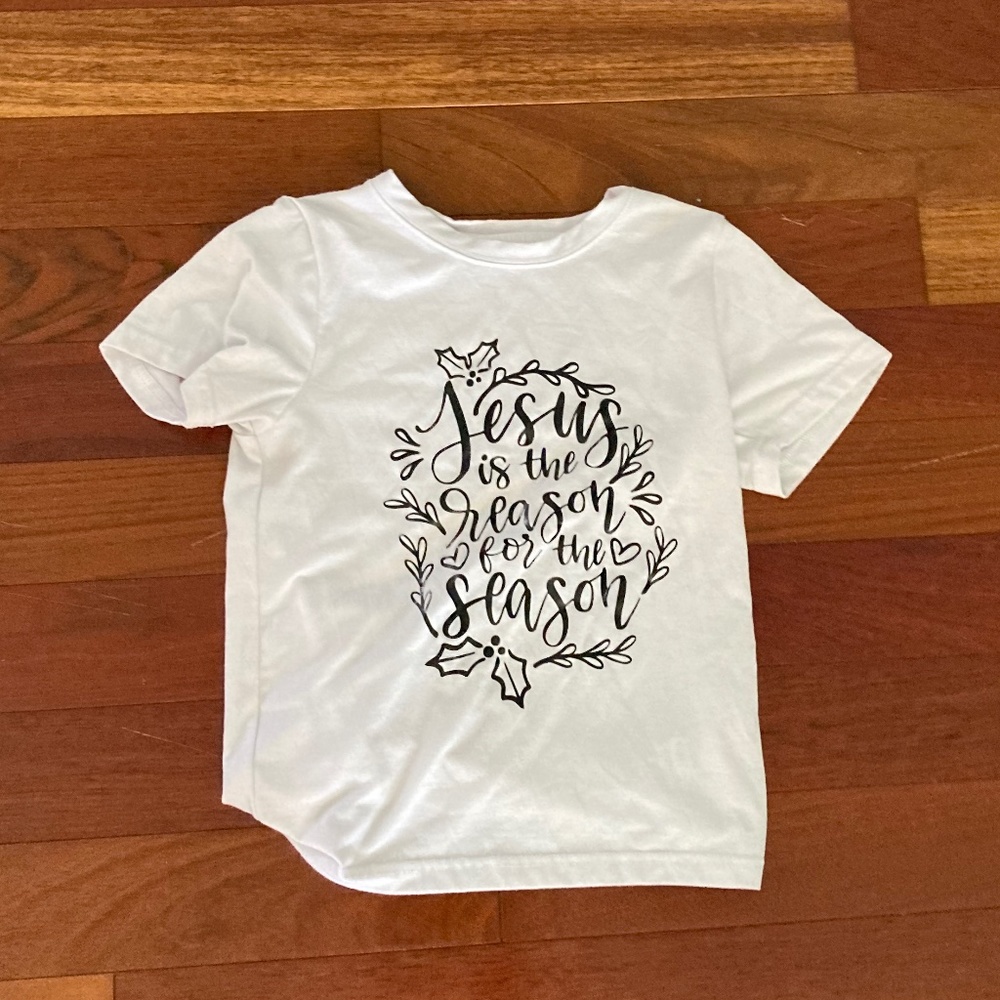 Jesus is the Reason for the Season Christmas Tee-Shirt Girls/Kids Medium